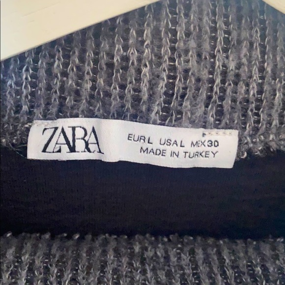 Cozy Zara low turtleneck, bell sleeve top (grey) - Picture 6 of 6